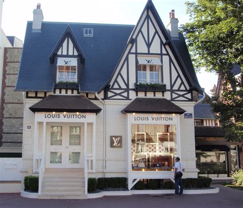 boutique deauville france.